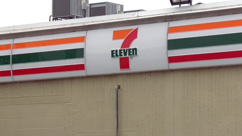 7-Elevens in Winnipeg losing $500 daily to theft, says police board chair